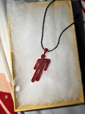 Billie Eilish Red Blohsh Necklace Red & Black